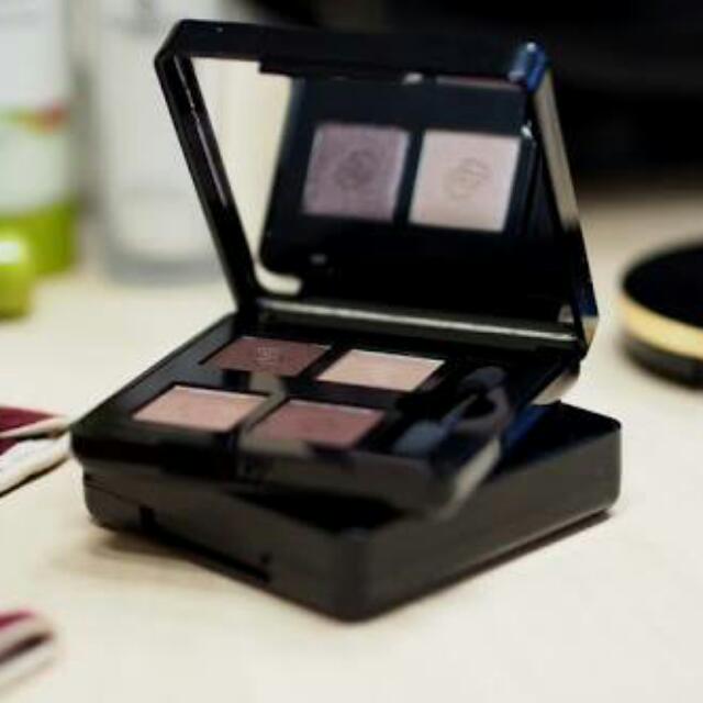 Giordani Gold Eyeshadow Quadro Kesehatan Kecantikan Di Carousell