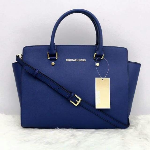 Authentic Overrun Michael Kors Selma & Sutton Bag (Category: Luxury Bags & Wallets) located in Cavite. Submitted by sweetellehcor.ph (Listing ID 67188977, Image 1). Description: .