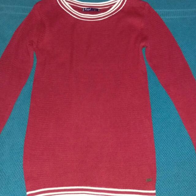 REDGIRL knitted pullover (Category: Others Tops) located in Makati City. Submitted by tinsky (Listing ID 67315792, Image 3). Description: .