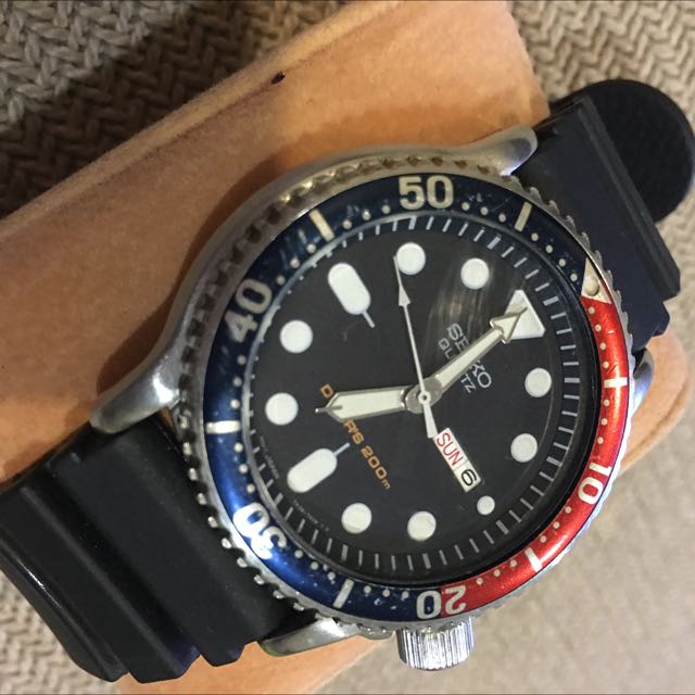 Seiko Diver 7N36-7A09, Men's Fashion, Watches & Accessories, Watches on  Carousell