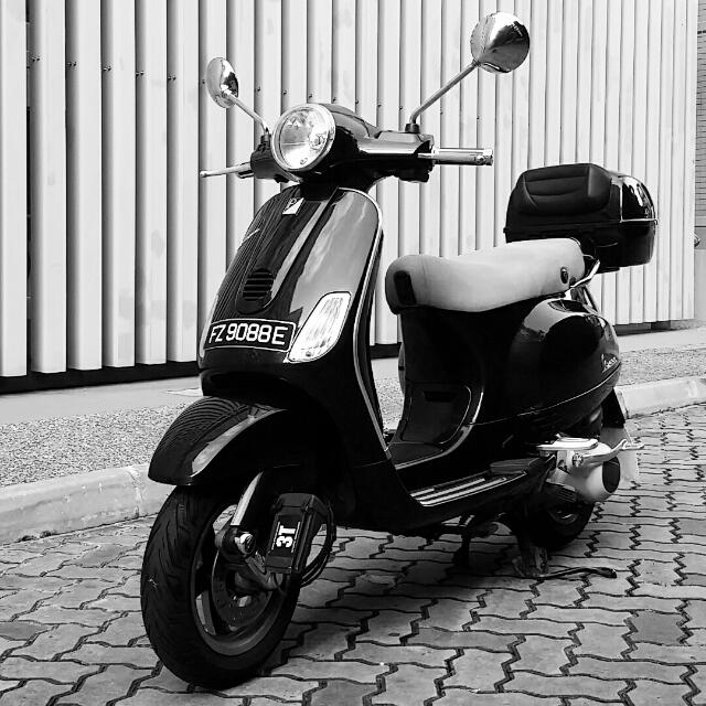 Vespa LX150 COE 2025, Motorcycles on Carousell