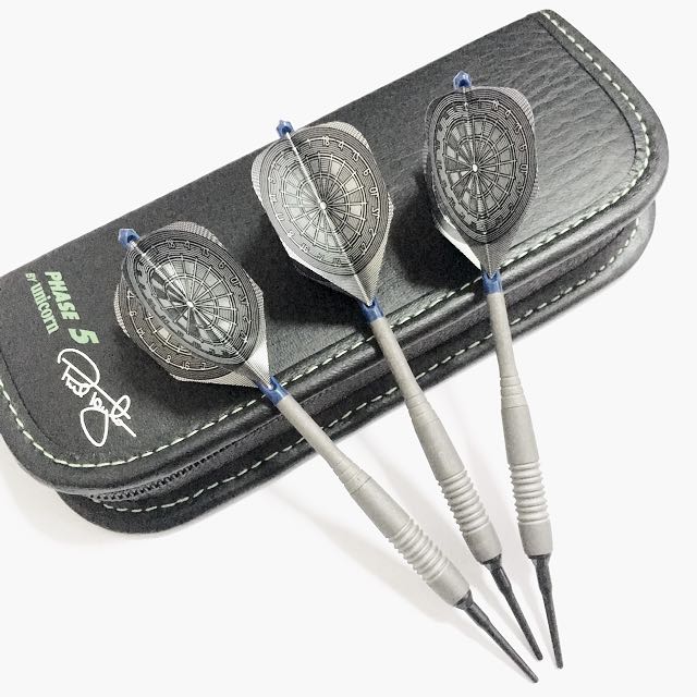 Limited Edition Phil Taylor Unicorn Phase 5 Machina Darts Set, Sports  Equipment, Sports  Games, Billiards  Bowling on Carousell