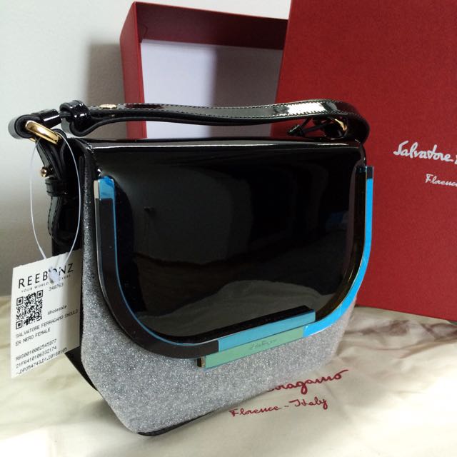 BNWT Salvatore Ferragamo Sue Patent Colourblock Signature Shoulder Bag reebonz black white enamel