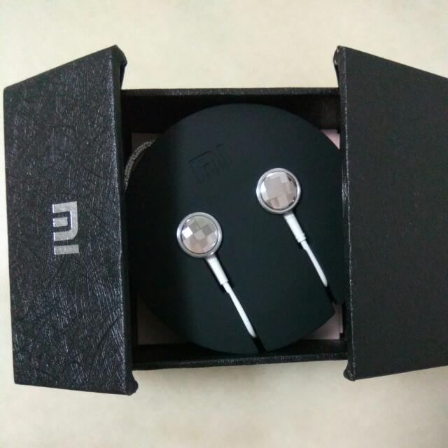 Mi In Ear Headphones (Swarovski), Audio, Earphones on Carousell