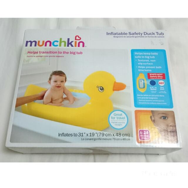 Munchkin Inflatable Safety Duck Tub, Babies & Kids, Babies & Kids