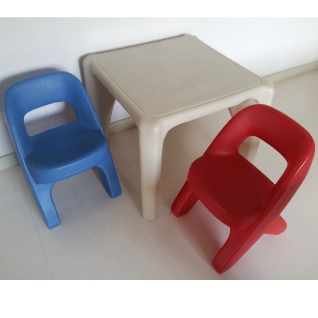 Step2 Table Chairs Set On Carousell