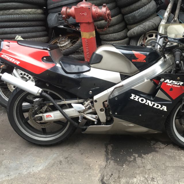 よろしくお願いしますNSR250 MC18 PGMⅡ ②