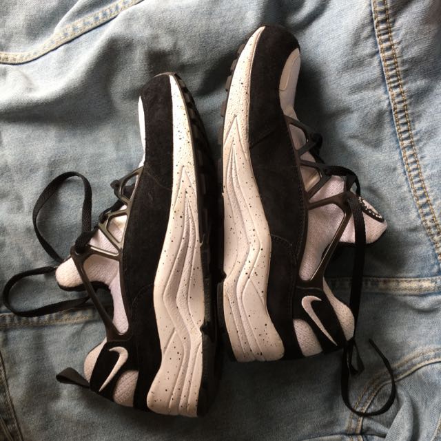 Nike air huarache eclipse clearance