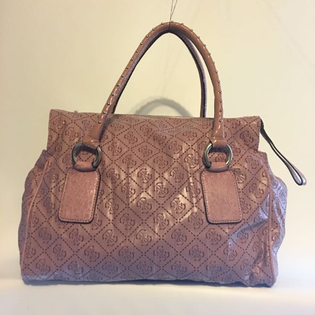 Pink discount guess purse