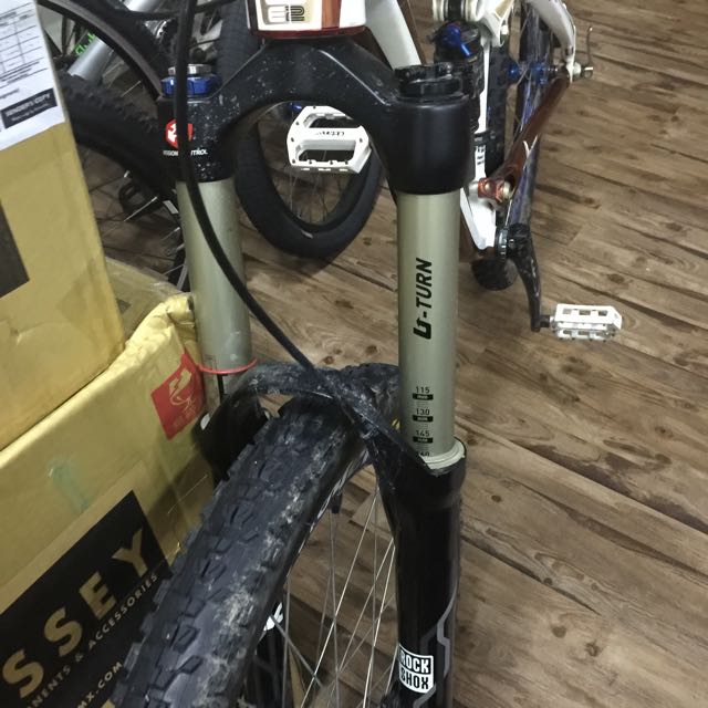 rockshox lyrik u turn