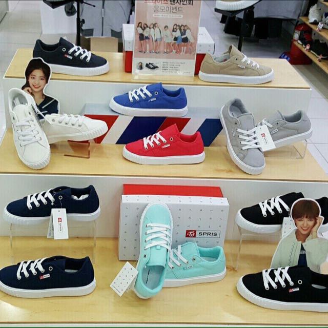 Twice By Spris Shoes Closed Hobbies Toys Memorabilia Collectibles K Wave On Carousell