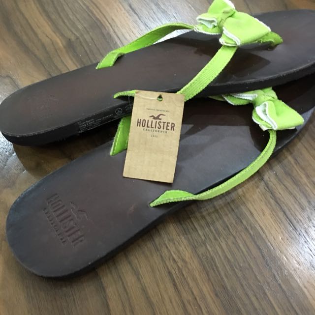 Hollister flip flops womens top