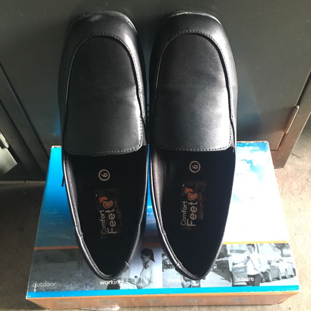 Comfort feet shoes