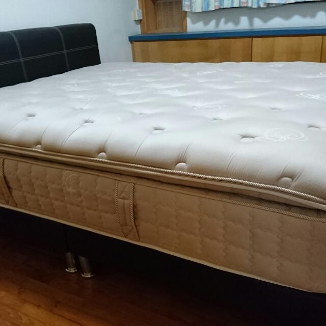 Dunlopillo Imperial Collection Nottingham Mattress With brand New Bed