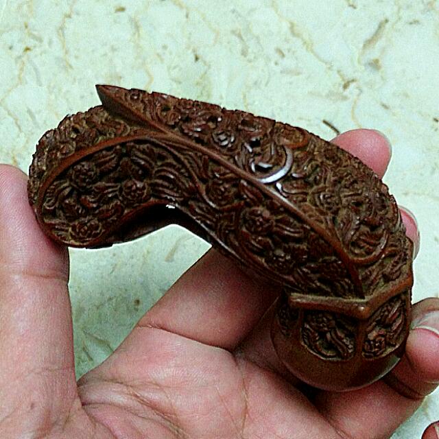 Hulu Keris Melayu Berukir Carved Malay Keris Handle Hobbies Toys Memorabilia Collectibles Religious Items On Carousell