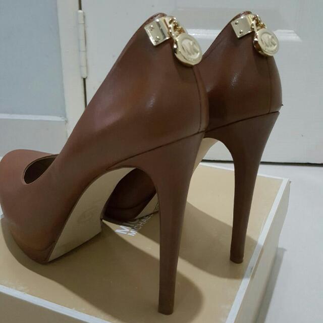 michael kors hamilton pump