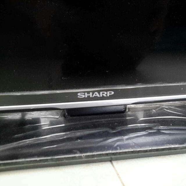 SHARP Aquos 29