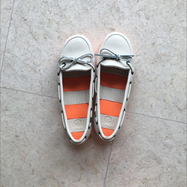 crocs bugis junction