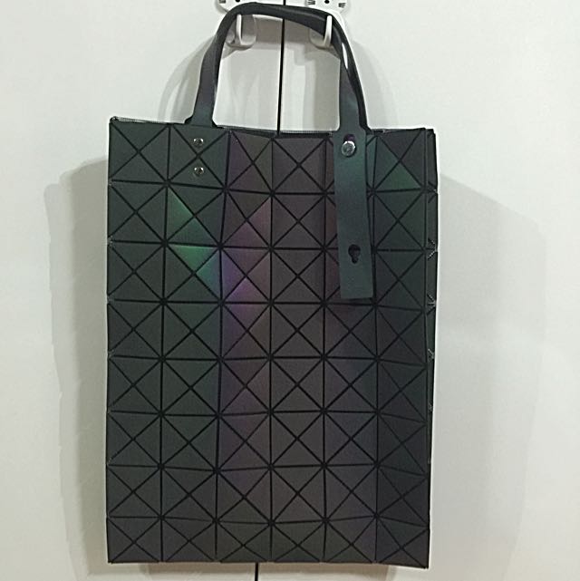 Replica Issey Miyake Bao Bao