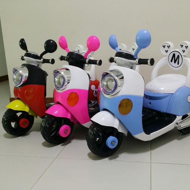 mickey mouse motorized scooter