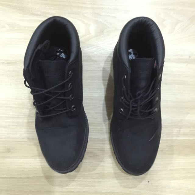 black low cut timberland boots