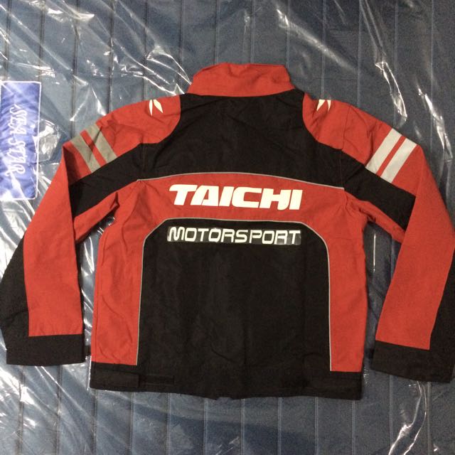 Taichi Raincoat, Auto Accessories on Carousell