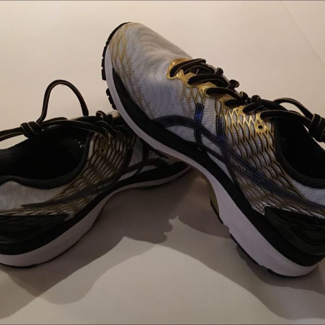 Asics Nimbus 18 Running Shoes Gold Edition