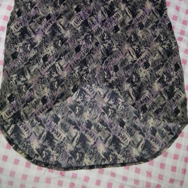 Atasan Motif Abstrak Women S Fashion Women S Clothes Tops On