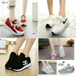Sepatu Sport Wanita