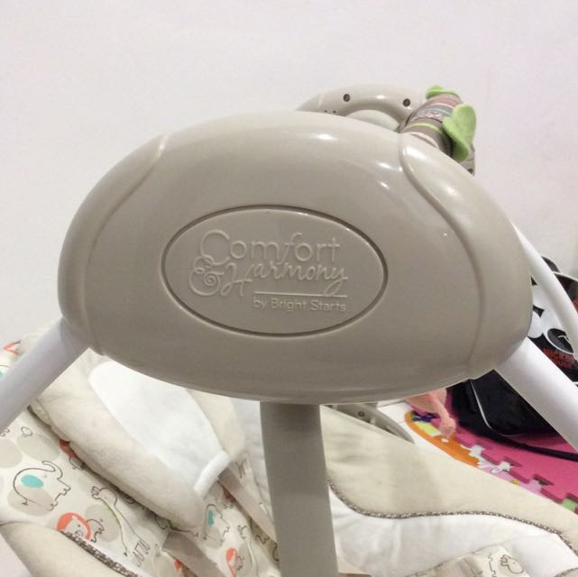 Comfort harmony bright starts hot sale swing