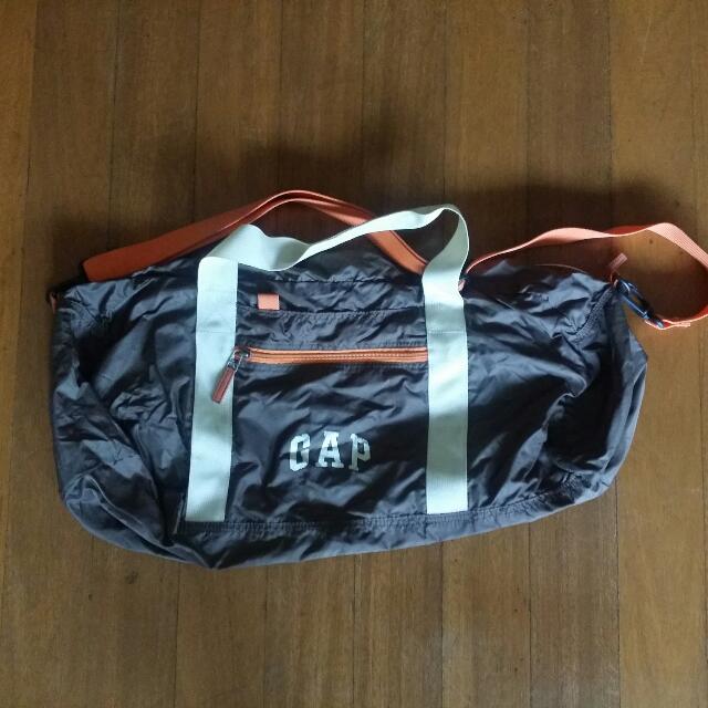 gap triple compartment satchel