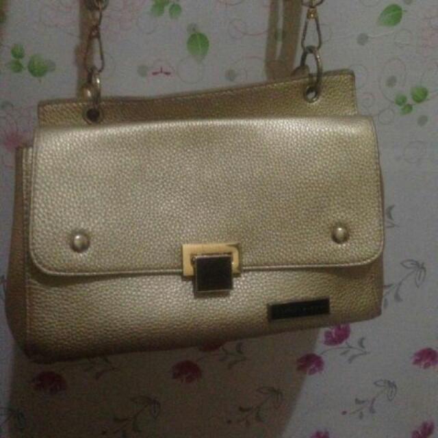 Tas Warna Gold Fesyen Wanita Tas Dompet Di Carousell