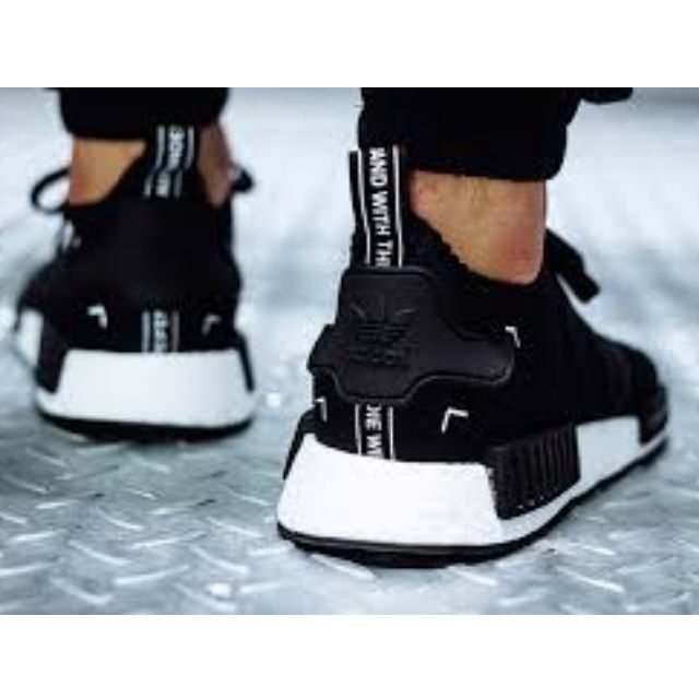 Nmd r1 pk japan boost online