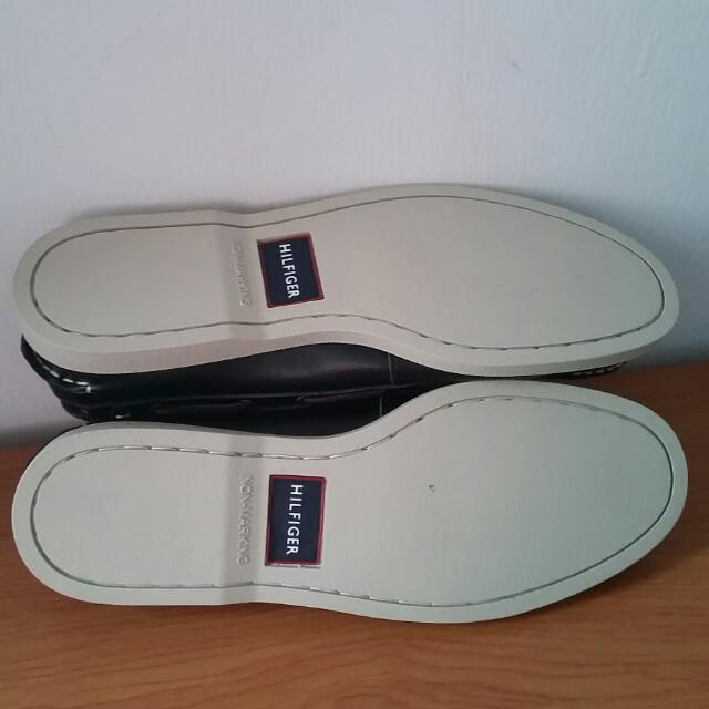 black tommy hilfiger loafers