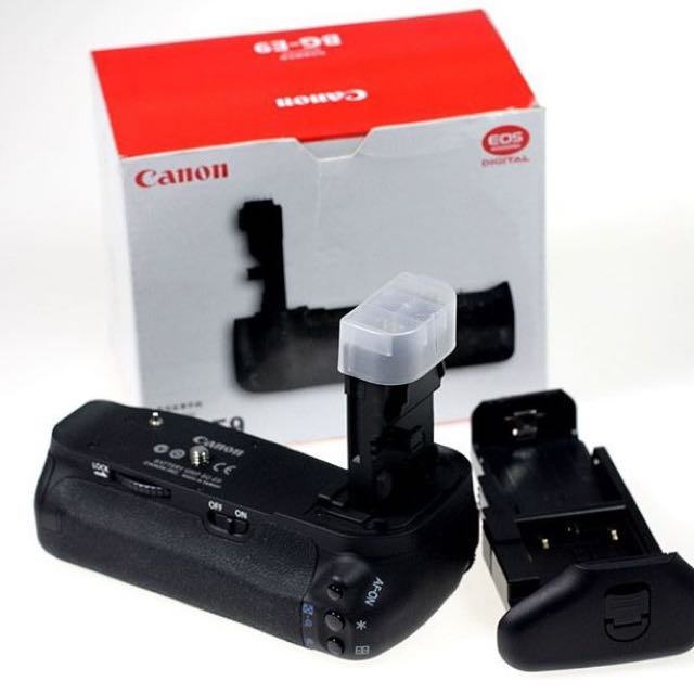 Canon BGE9 Battery Grip (60D), Photography, Photography Accessories