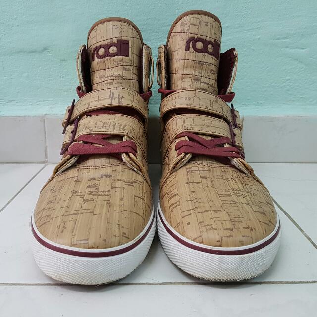 Radii Straight Jacket VLC HICUT Cork Burgundy (MISSING STRAP) CONDITION  7/10 SIZE US11 Original Price $120, Men's Fashion, Footwear, Dress Shoes on  Carousell