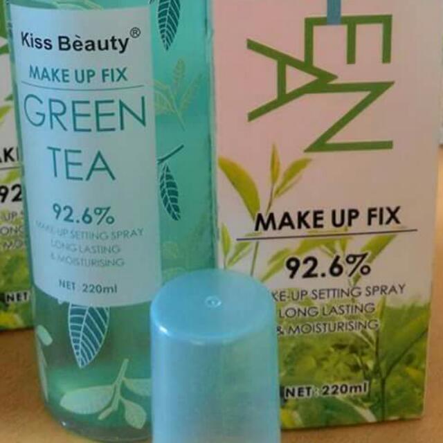 Kiss Beauty Makeup Fixing Spray Green