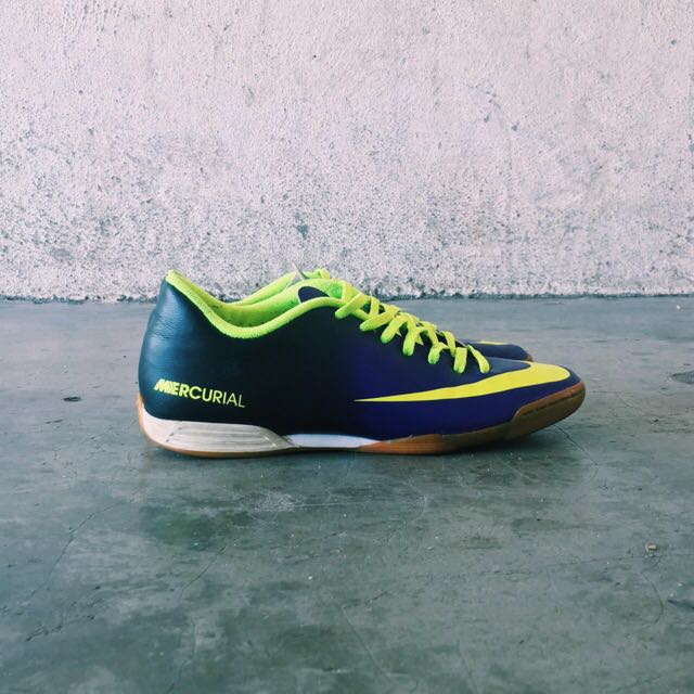 mercurial nike purple