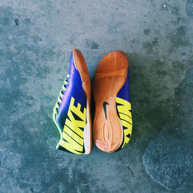 nike mercurial indoor purple