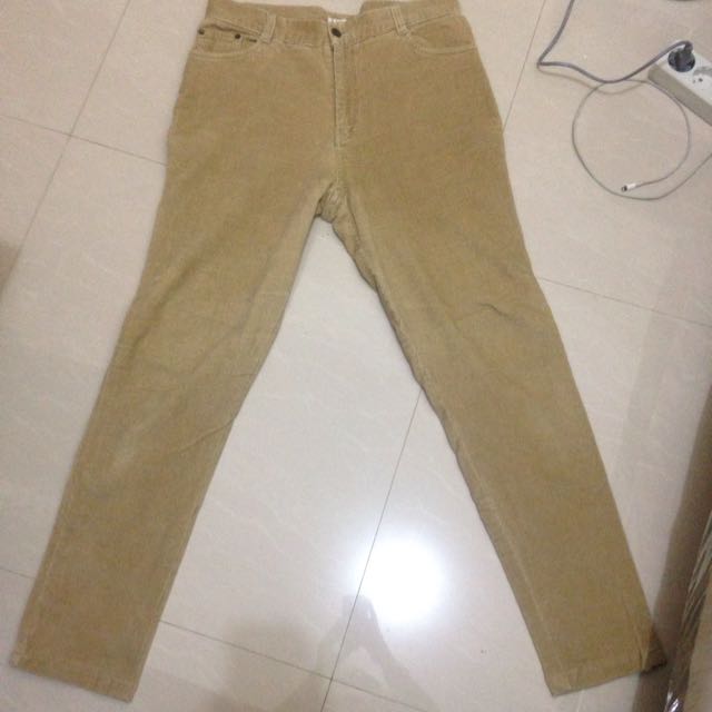 Image of Celana Kodorai