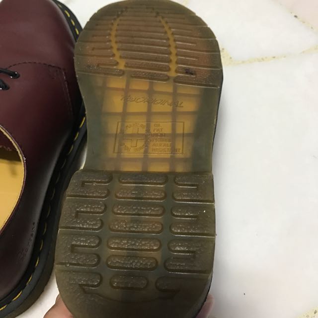 1461 smooth cherry red