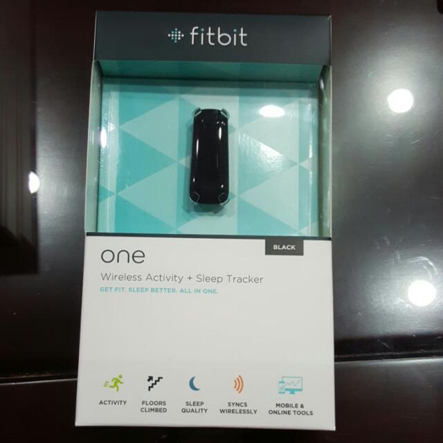 Fitbit one, Mobile Phones & Gadgets, Wearables & Smart Watches on Carousell