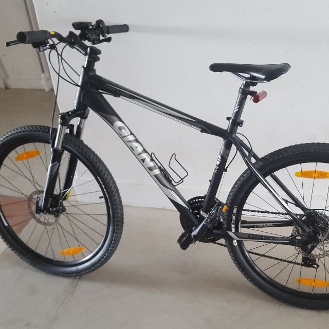 Giant Revel 2 2015 Bicycle