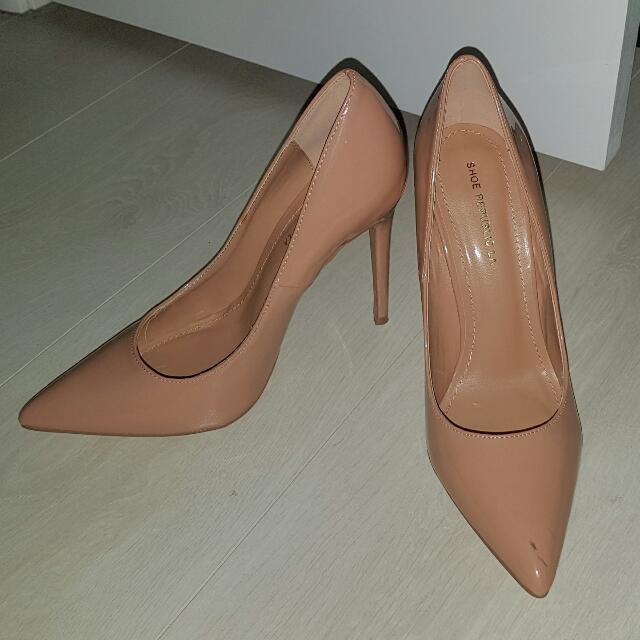 nude shoes size 9