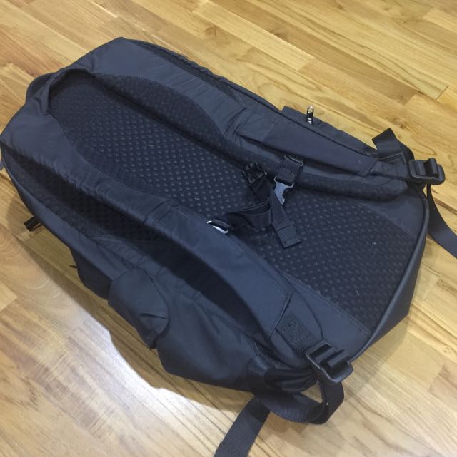 Lululemon Cruiser Backpack FULL Review! THE BEST BACKPACK I HAVE EVER