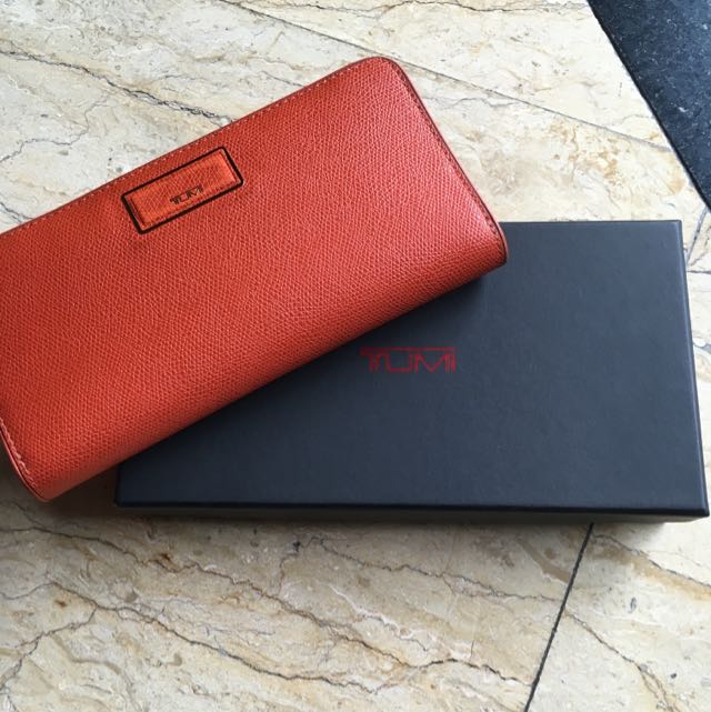 Tumi shop ladies wallet