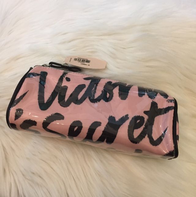 Victoria's Secret Makeup Bag, Beauty & Personal Care, Fragrance &  Deodorants on Carousell