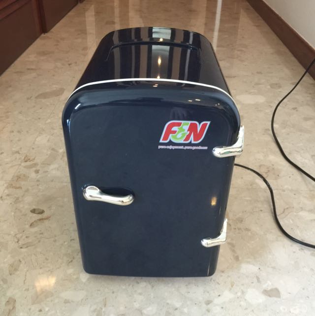 Young Generation MNBX4 4Litre Mini Fridge, Everything Else on Carousell