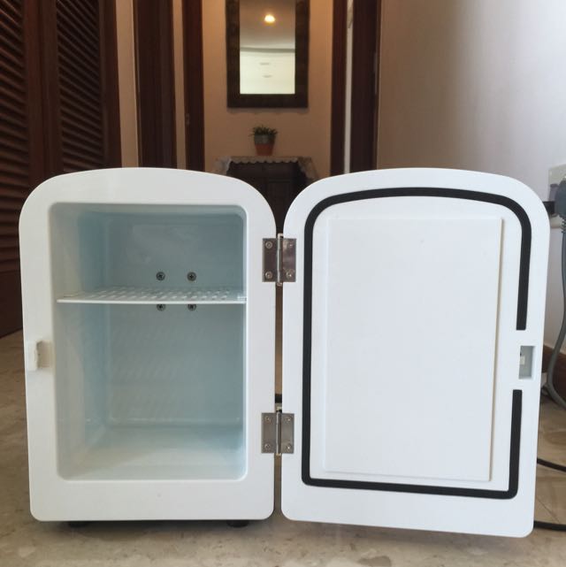Young Generation MNBX4 4Litre Mini Fridge, Everything Else on Carousell