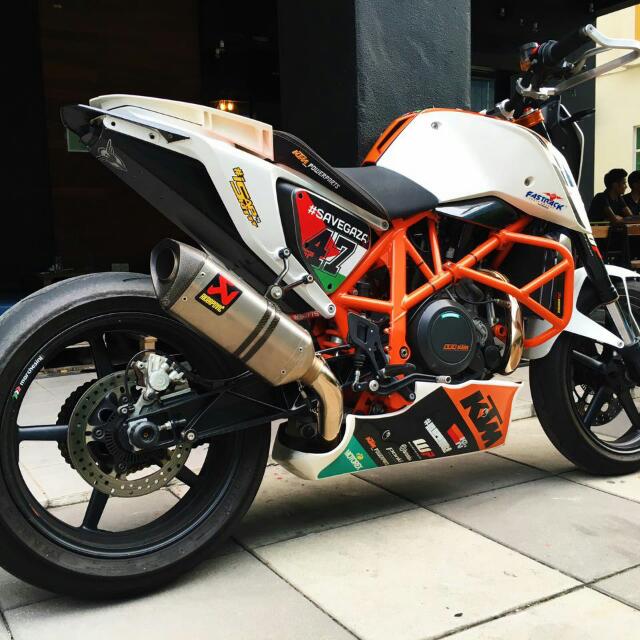 Continue Loan Ktm Duke 690 R Motorbikes on Carousell